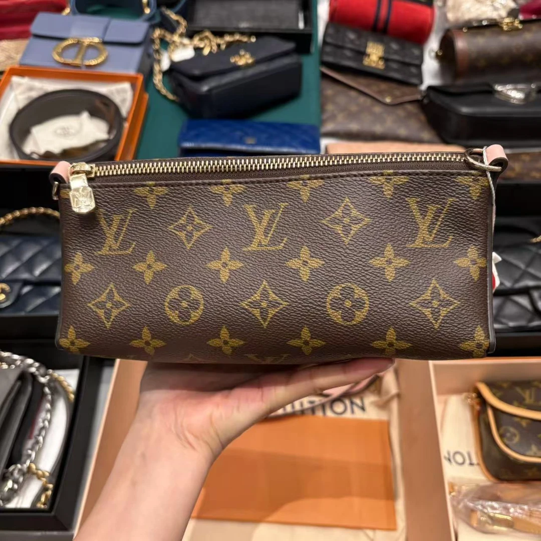 95新 LouisVuitton/路易威登 新款 LV杨桃斜跨包/11.11