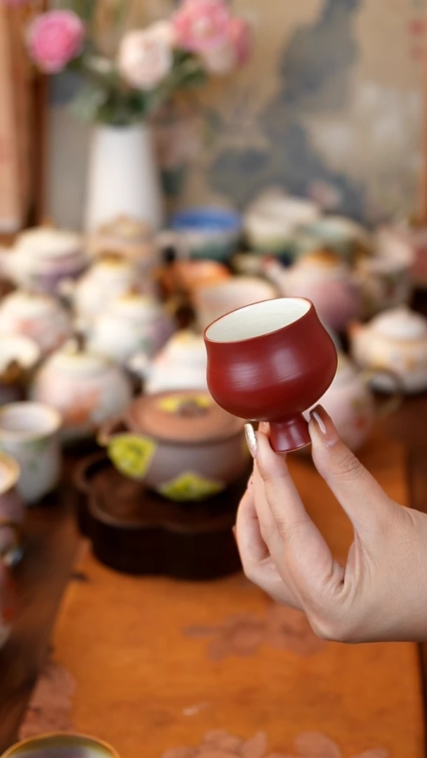 【闪购商品】瓷器红色蛮腰杯