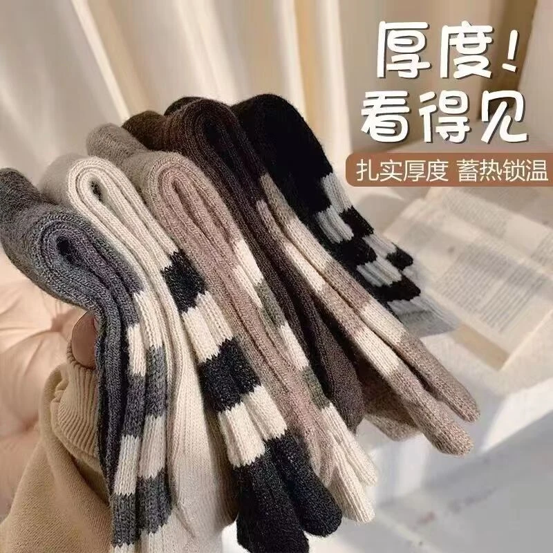 袜子女秋冬中筒袜加厚保暖防臭女生长袜潮流百搭长筒学院风堆堆袜