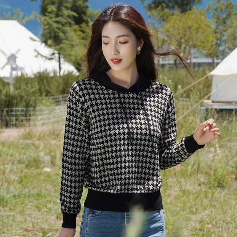 宝迪莱丝莱赛尔天丝针织衫女2025春装休闲连帽长袖千鸟格毛衫毛衣