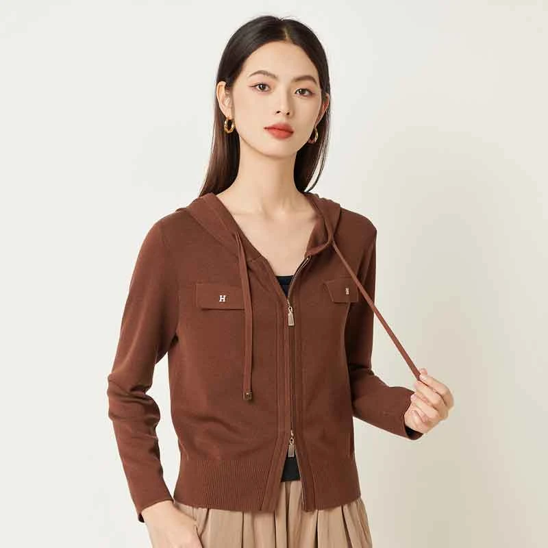 宝迪莱丝2025春秋毛衫女莱赛尔天丝针织衫长袖连帽开衫外披毛衣