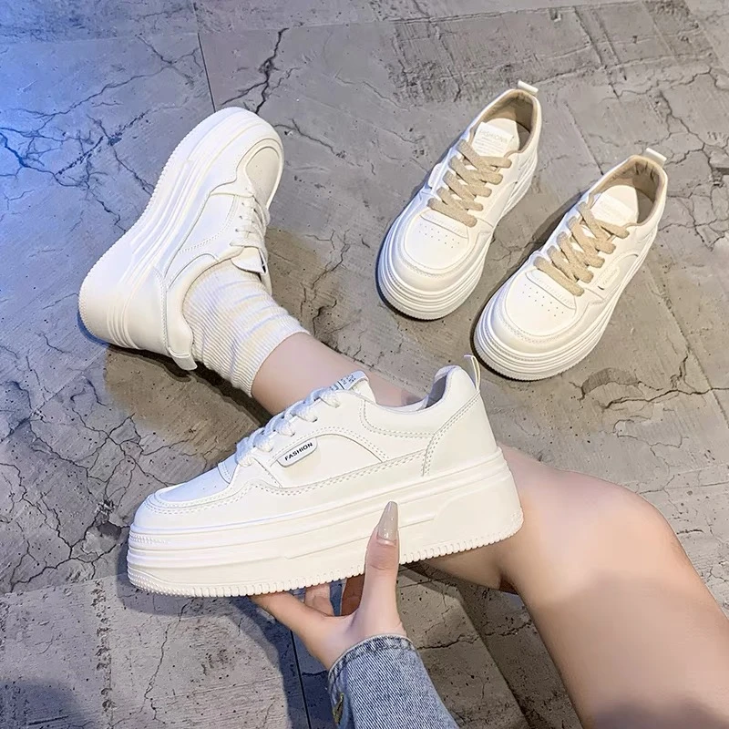 春季2025皮面小白鞋女新款厚底松糕韩版系带时尚休闲厚底板鞋潮1