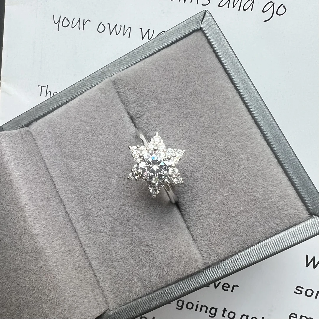 通源戒指1.5ct 【美不将就】流光溢彩戒指LB265