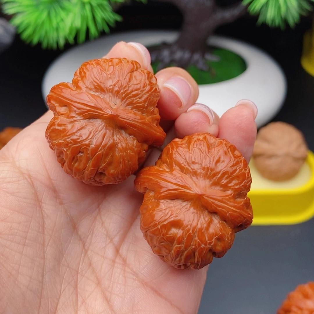 文玩核桃把件元宝