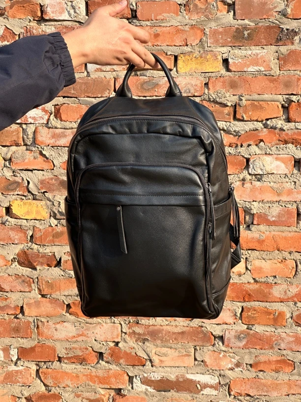 男士真皮双肩包大容量电脑包时尚休闲商务背包
