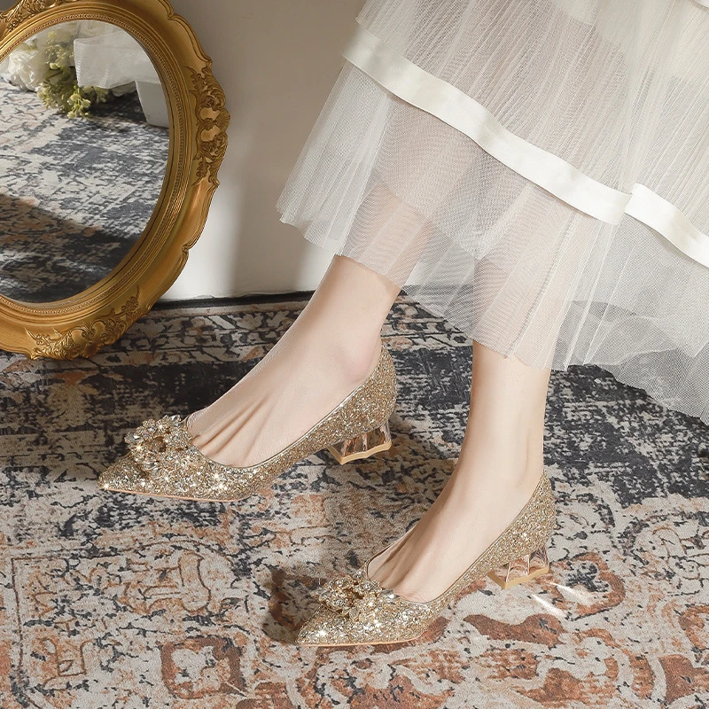 Kimhui羊皮女鞋法式婚鞋新娘秀禾主婚纱伴娘鞋高级感水晶粗跟鞋年