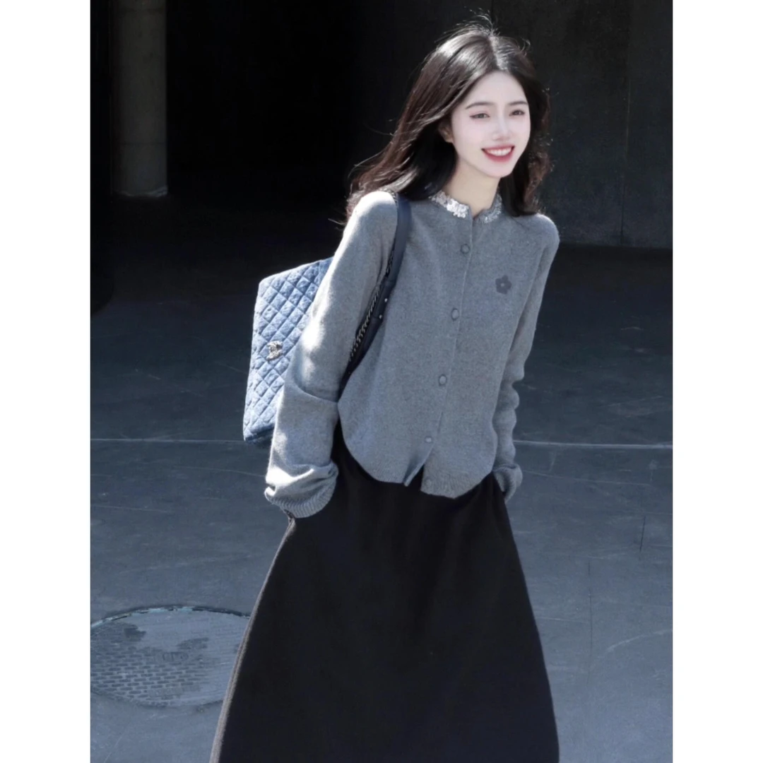 2024新款早秋装搭配一整套茶系小香风高级感灰色开衫半身裙两件套