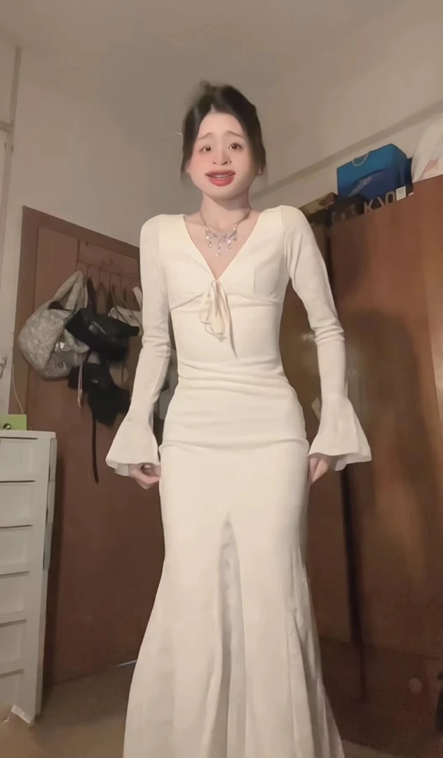 【月光舞曲】2024秋季新款法式纯欲V领收腰系带长袖鱼尾连衣长裙女