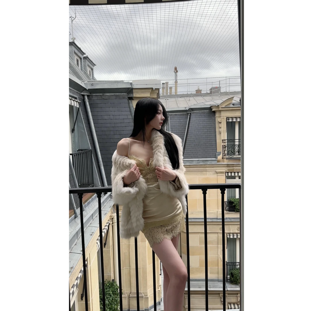 2024秋冬新款时尚气质环保毛毛外套内搭蕾丝拼接吊带连衣裙两件套