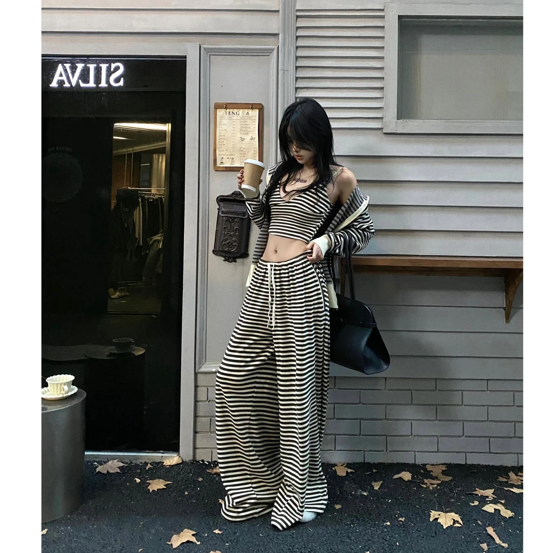 条纹慵懒风连帽卫衣外套女秋季新款吊带背心高腰阔腿长裤套装