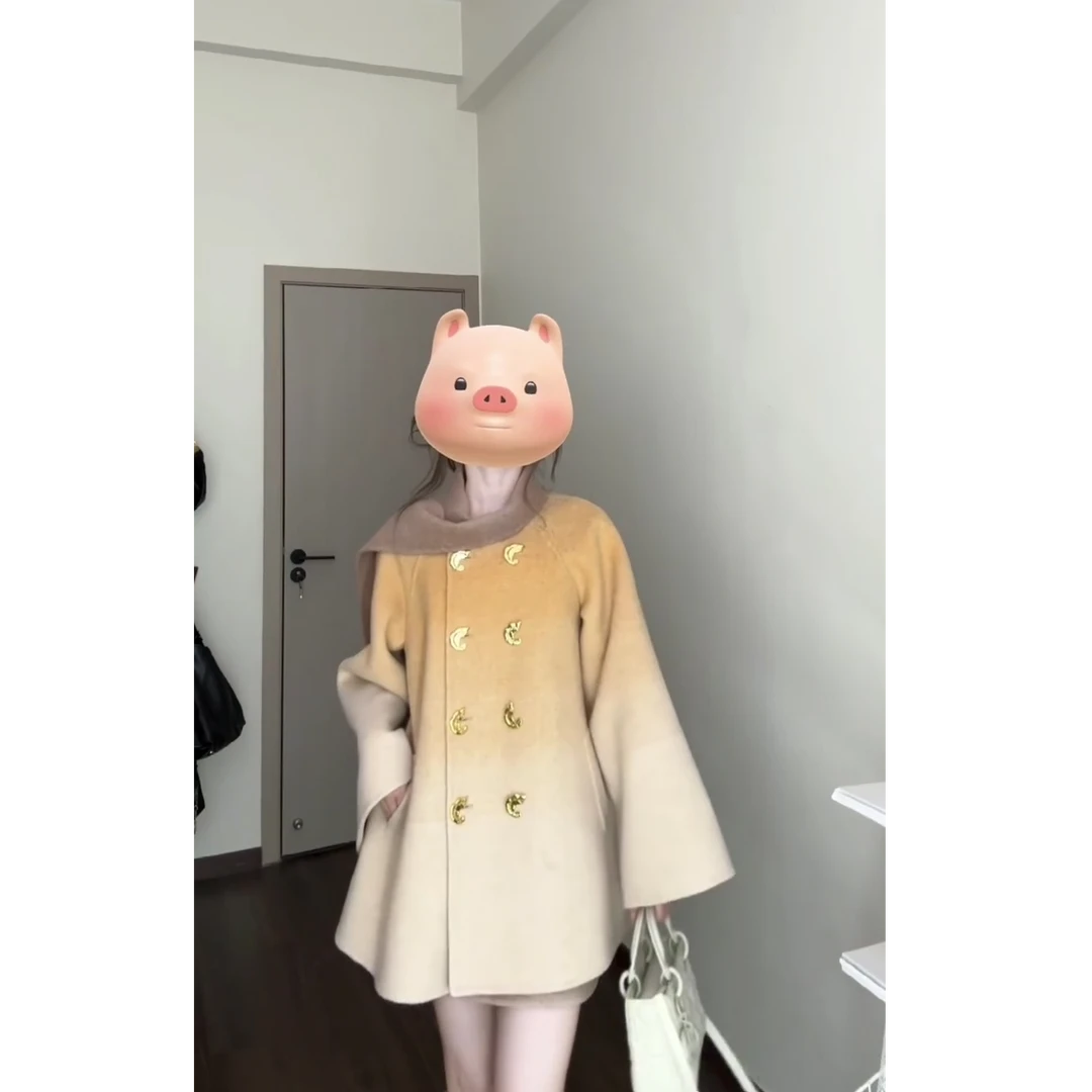 【丁达尔穿搭】秋冬新款时尚气质高级感金属扣围巾款斗篷毛呢外套女