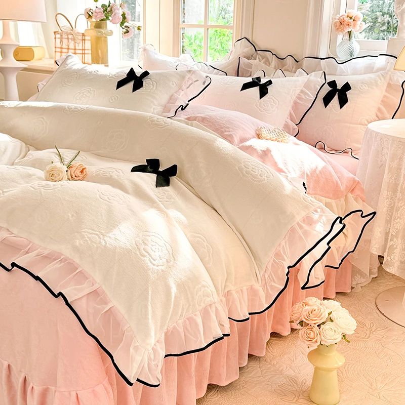 加厚保暖雕花床裙款牛奶绒四件套秋冬季高档2024新款高级感公主风