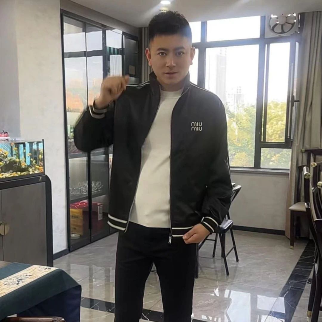 新款时尚休闲外套