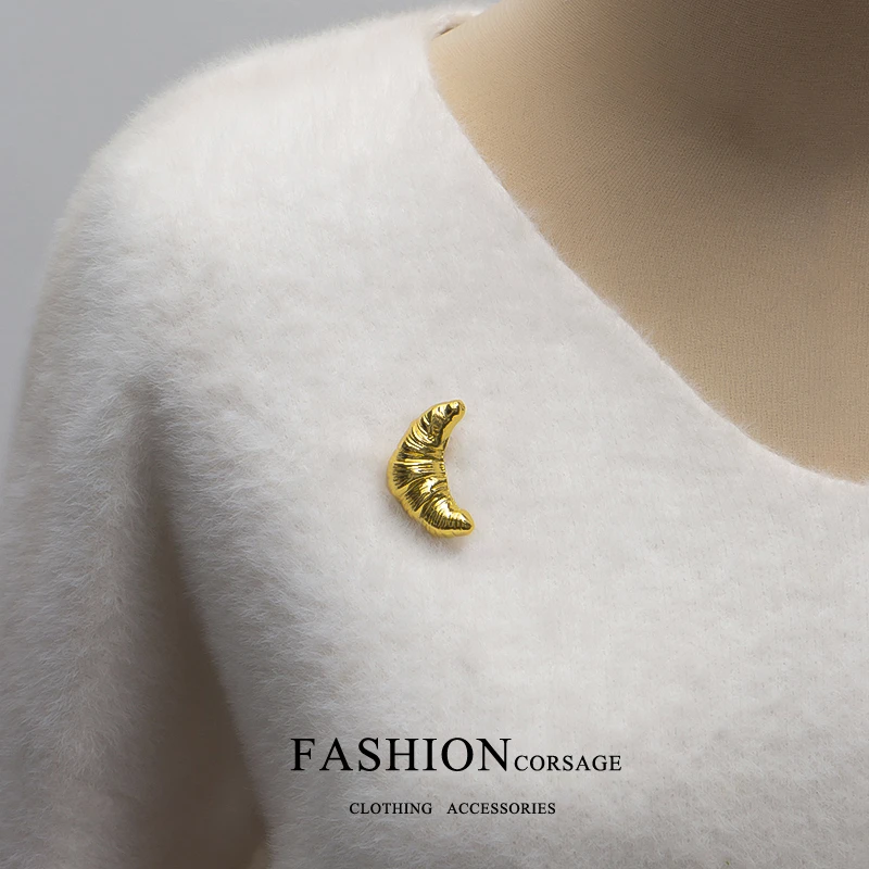 合金胸针 时尚牛角包配饰别针ins风小众设计高级感精致百搭金色女