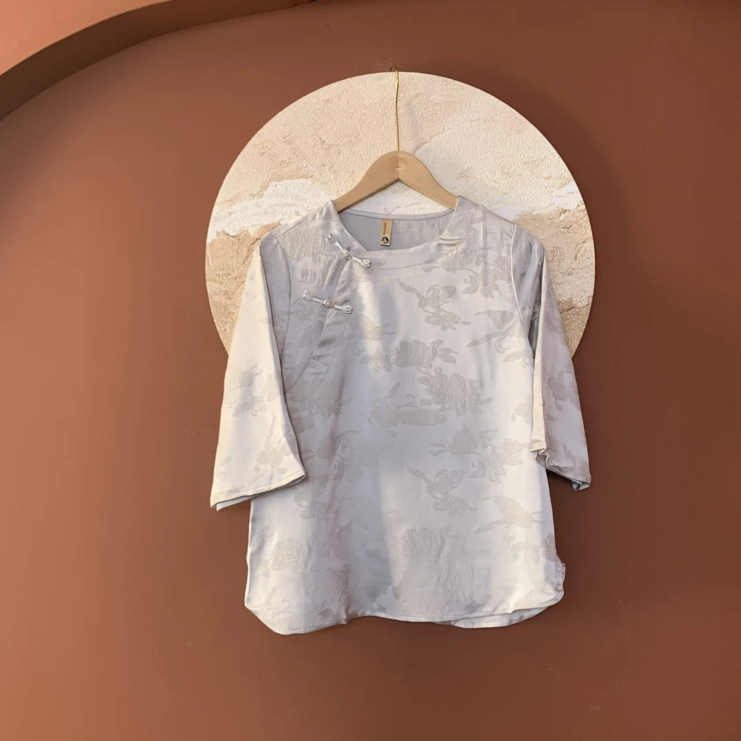 【佩兰】夏季上新2024新中式国风女装上衣时尚复古提花七分袖衬衫