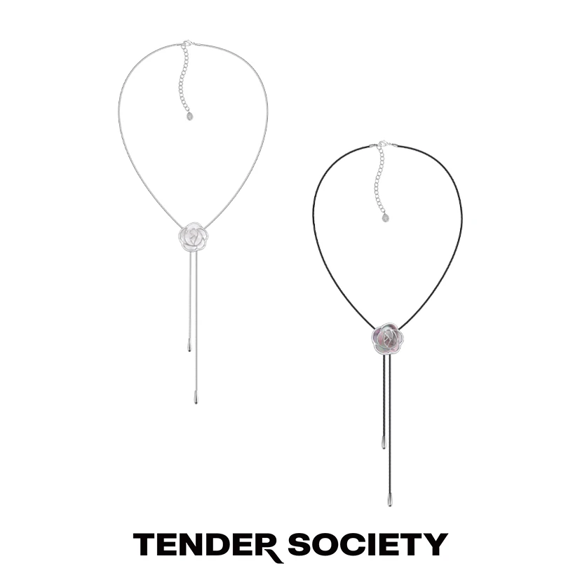 tender society 铜合金项链 Rosalie系列黑色/白色玫瑰V字长项链