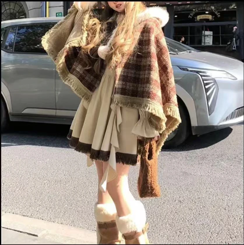 今年流行爆款复古咖色格纹毛呢斗篷披肩上衣女秋冬美拉德小众毛衣