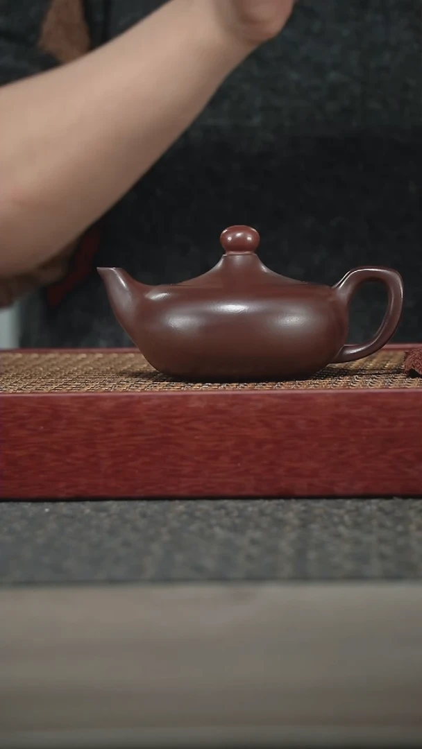 【闪购商品】紫砂茶壶徐忠清茄皮紫泥鸿运当头200CC