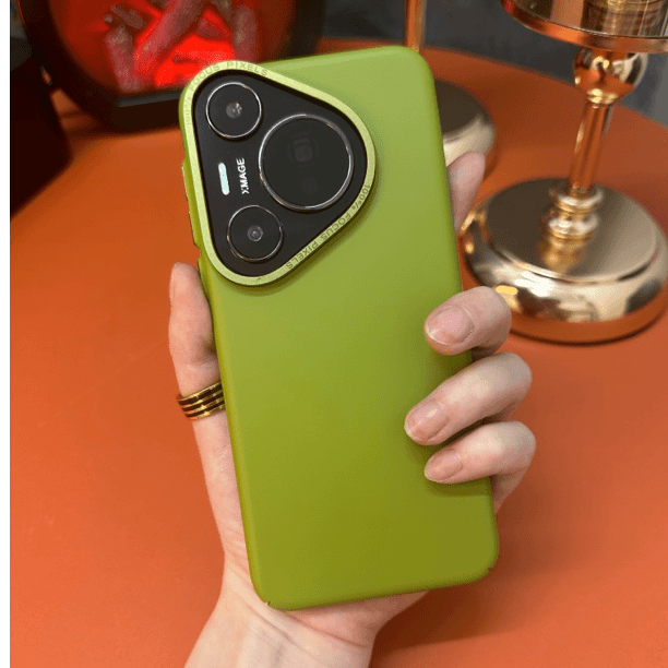 肤感大孔适用华为Pura70pro手机壳磨砂新款Mate60pro金属镜头硬套