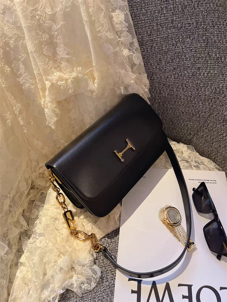 7200油蜡小方腋下款包包