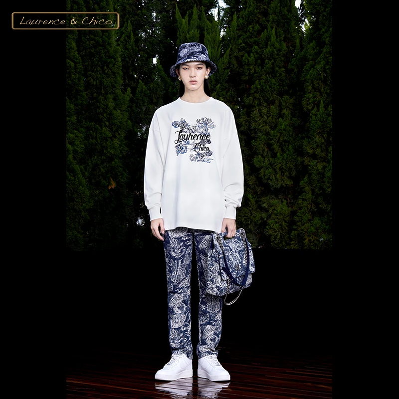 LAURENCE & CHICO休闲重工天中花园植绒连袖长袖卫衣C2AQ10111228