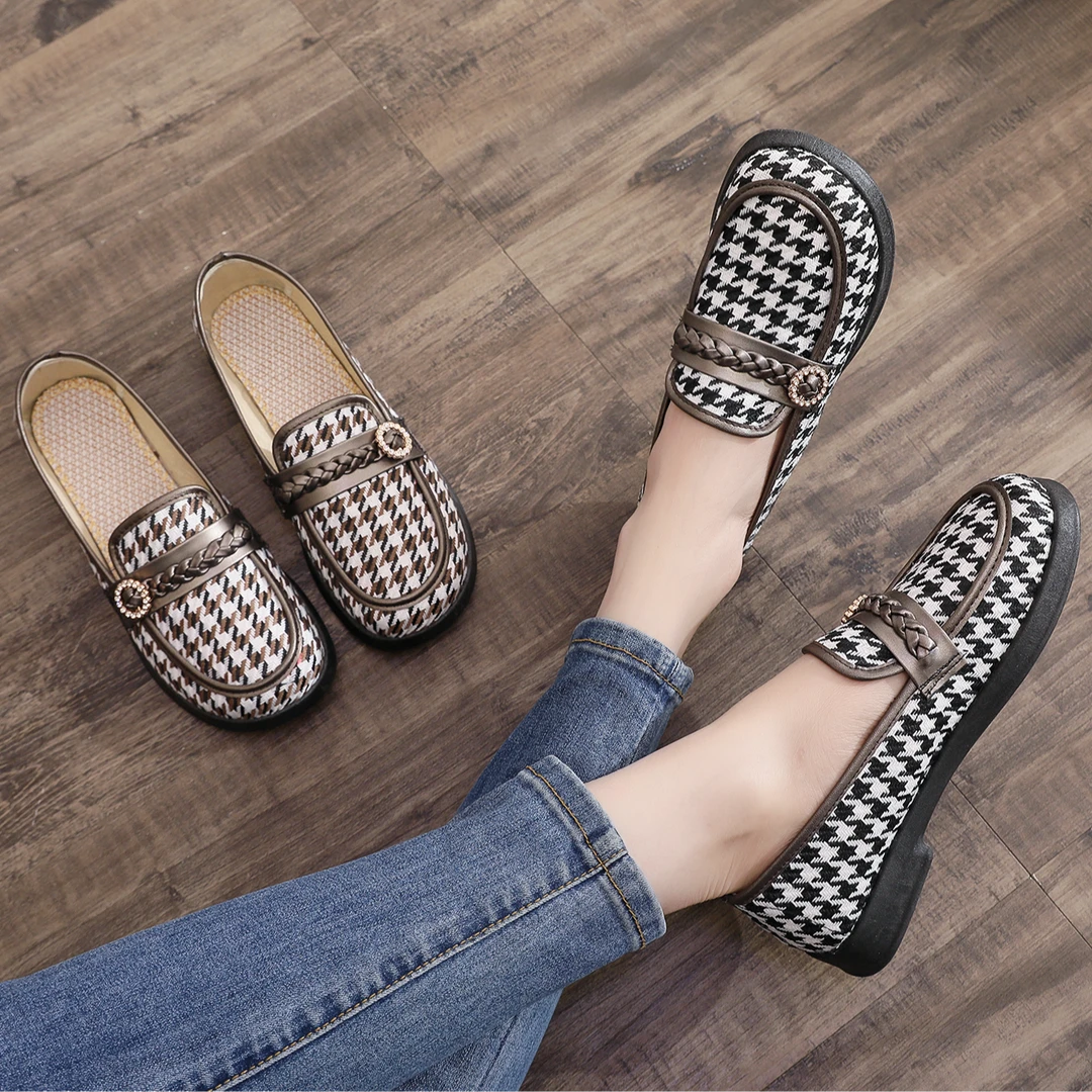 老北京布鞋女春季新款透气小香风乐福鞋软底防滑中老年舒适妈妈鞋