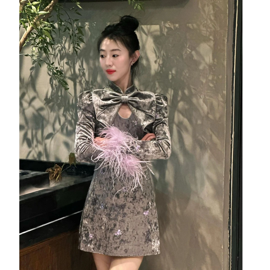 2024夏季新款重工小众减龄丝绒连衣裙收腰显瘦短裙