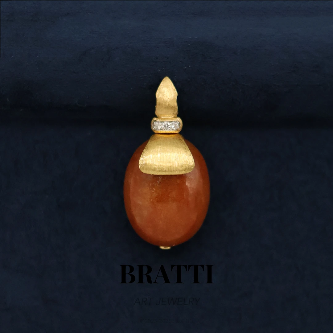 Bratti珠宝“盛夏石榴“18K金钻石东陵玉（石英质玉）吊坠-KD1102