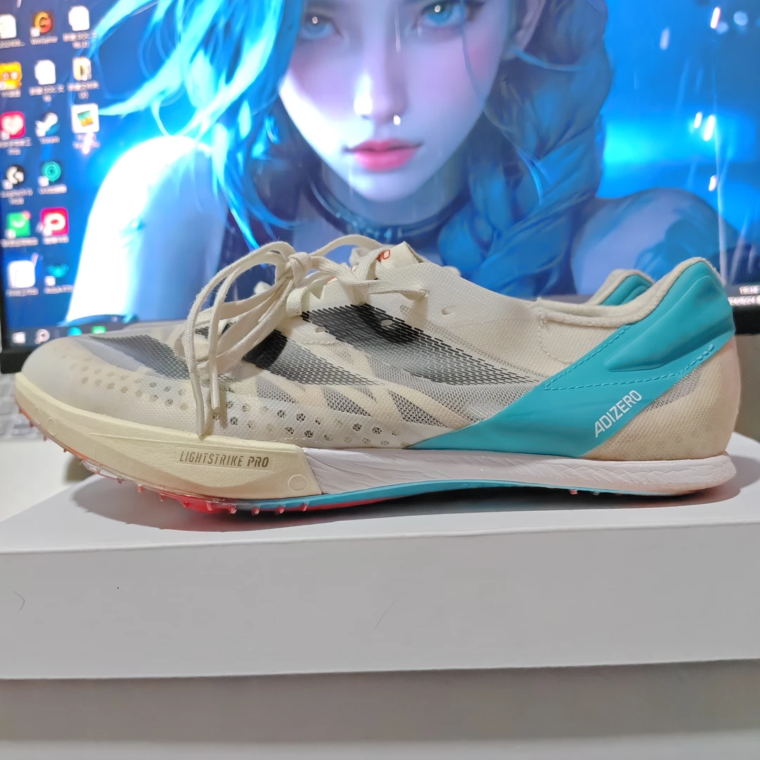 编号215  Adidas二手大蝉翼二代42码钉鞋低帮