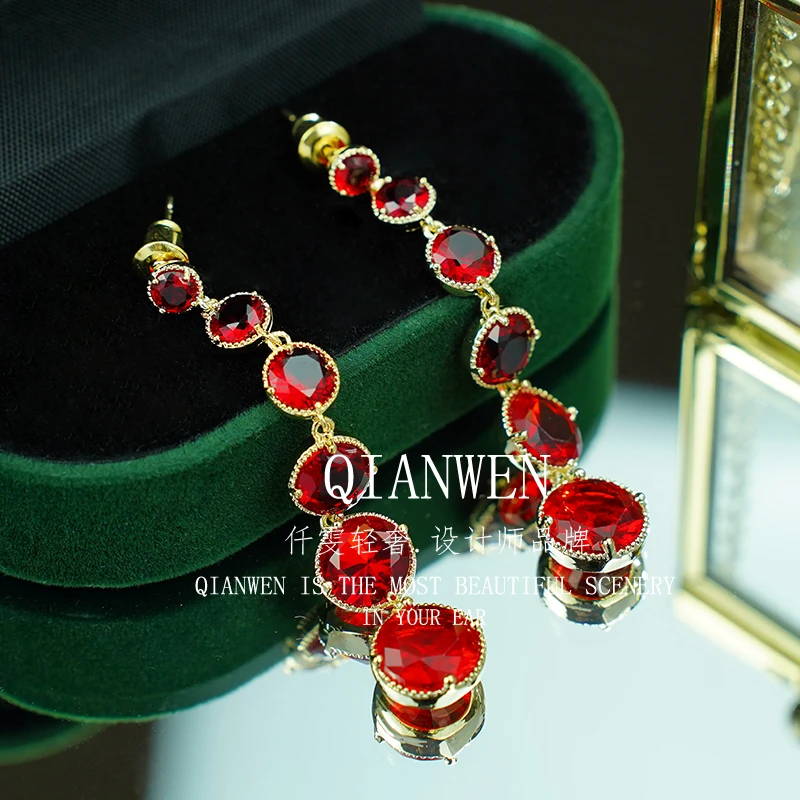 5628 红色魅惑 勃垦地酒红满锆气质长款吊坠耳饰