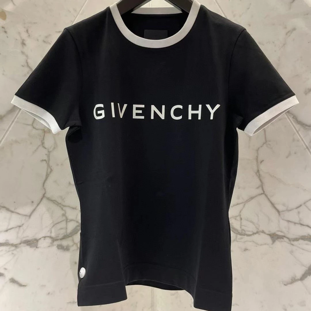 Givenchy 女款黑色白字母短袖Tee