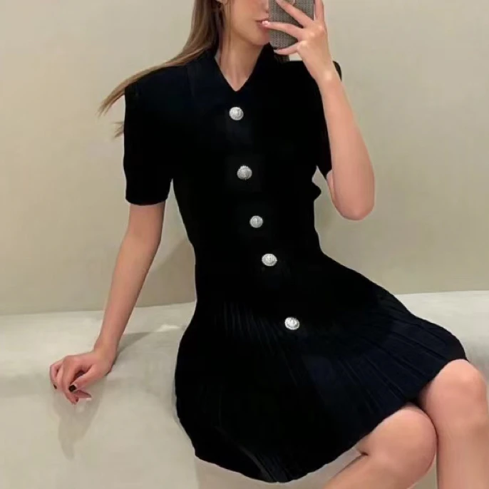 Balmain 经典黑色银扣连衣裙