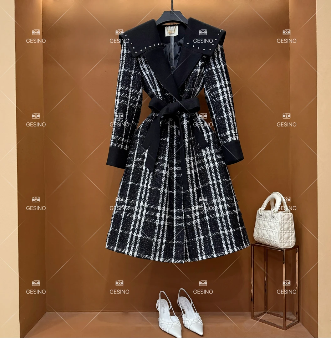 【关关】秋冬气质小香风时尚设计师长款大衣轻奢黑色收腰QD-2025052