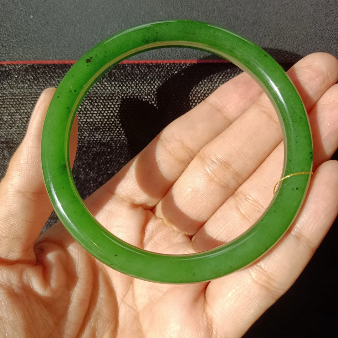 和田碧玉辣阳绿美人条手镯