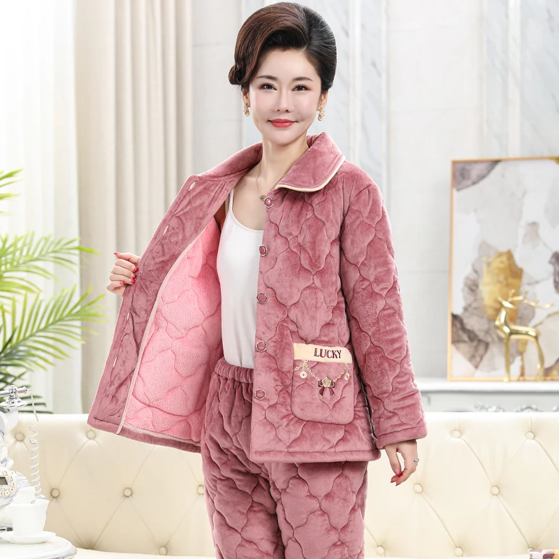 睡衣女秋冬季中老年妈妈款珊瑚绒三层夹棉加厚保暖加绒家居服套装