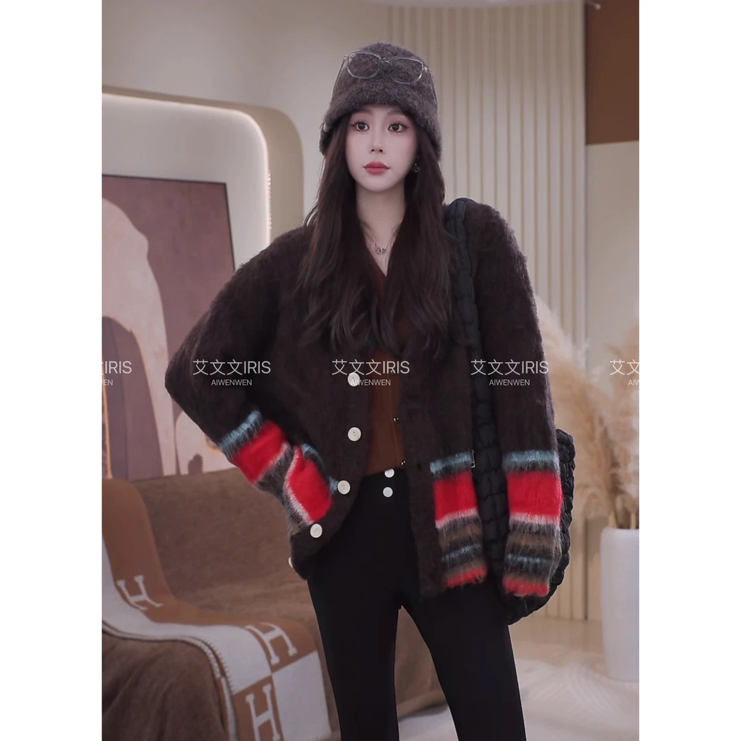 现货IRIS CHEN 布达拉宫 2024冬绵羊马海毛民族风针织开衫24WT384