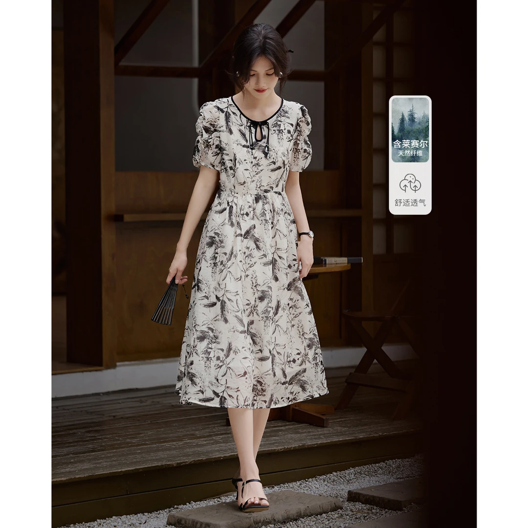 XWI/欣未2024夏季新款轻薄飘逸国风水墨画气质小泡泡袖连衣裙女