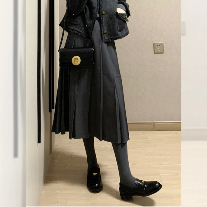 高级感裙子秋季新款女装垂感A字大摆裙高腰显瘦百褶半身裙中长款