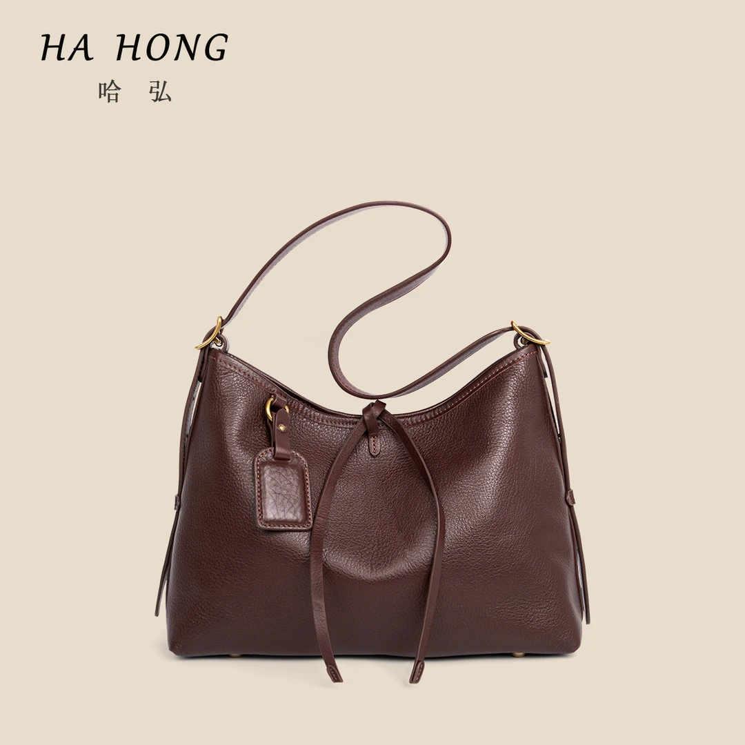 2025春夏新款复古高级百搭植鞣头层牛皮通勤大容量斜挎托特包雅丹