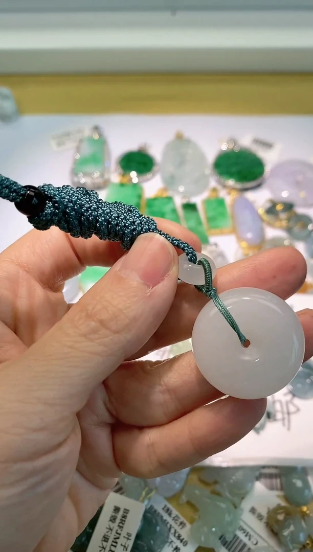 【闪购商品】石英质玉吊坠合金a2