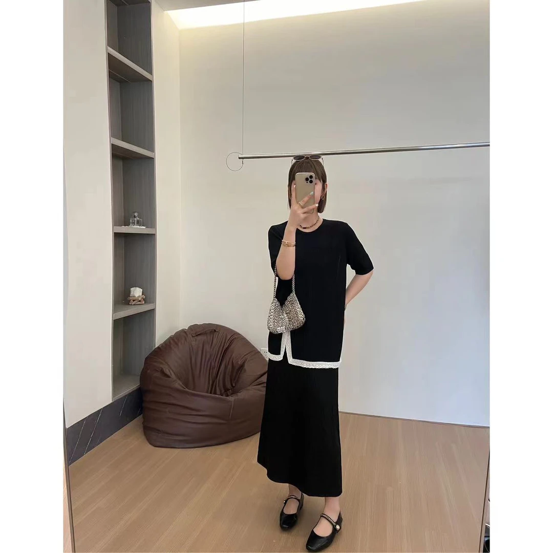 方和屿.2024夏季小众显瘦轻奢设计感显瘦休闲圆领针织衫A02-9910