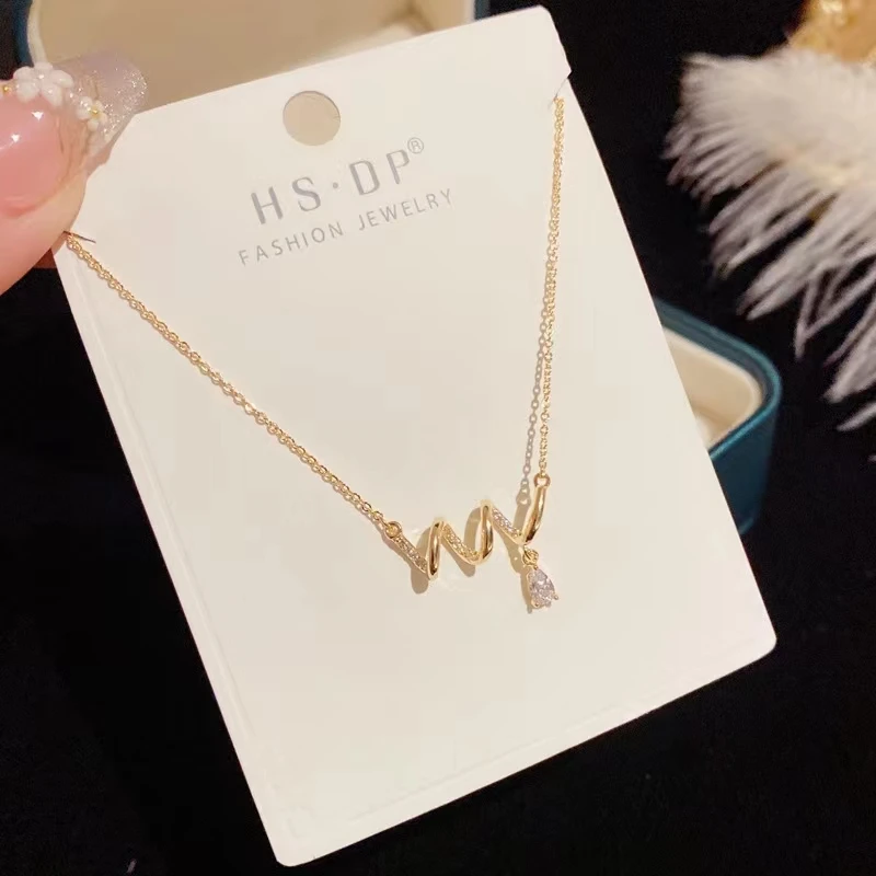 钛钢项链 钛钢项链 轻奢时尚百搭项链小众设计感扭花锁骨链