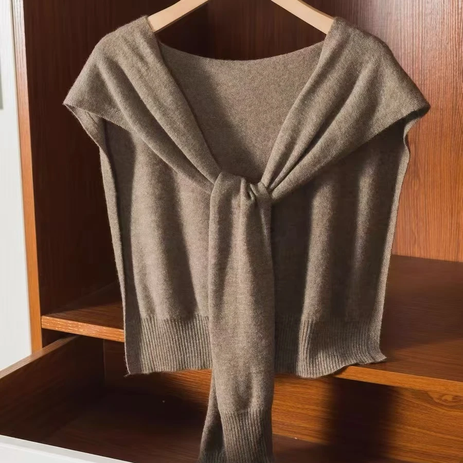 10羊绒气质款百搭小披肩