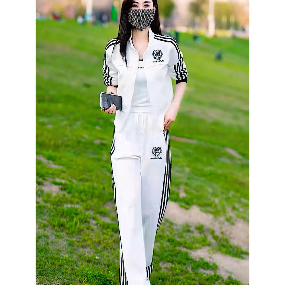 白色立领拉链开衫别致印花套装春季新款休闲运动阔腿裤两件套女装