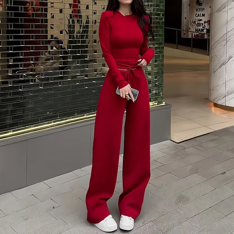 时尚高级感流行运动风套装春季显瘦红色纯欲风圆领长袖两件套女装