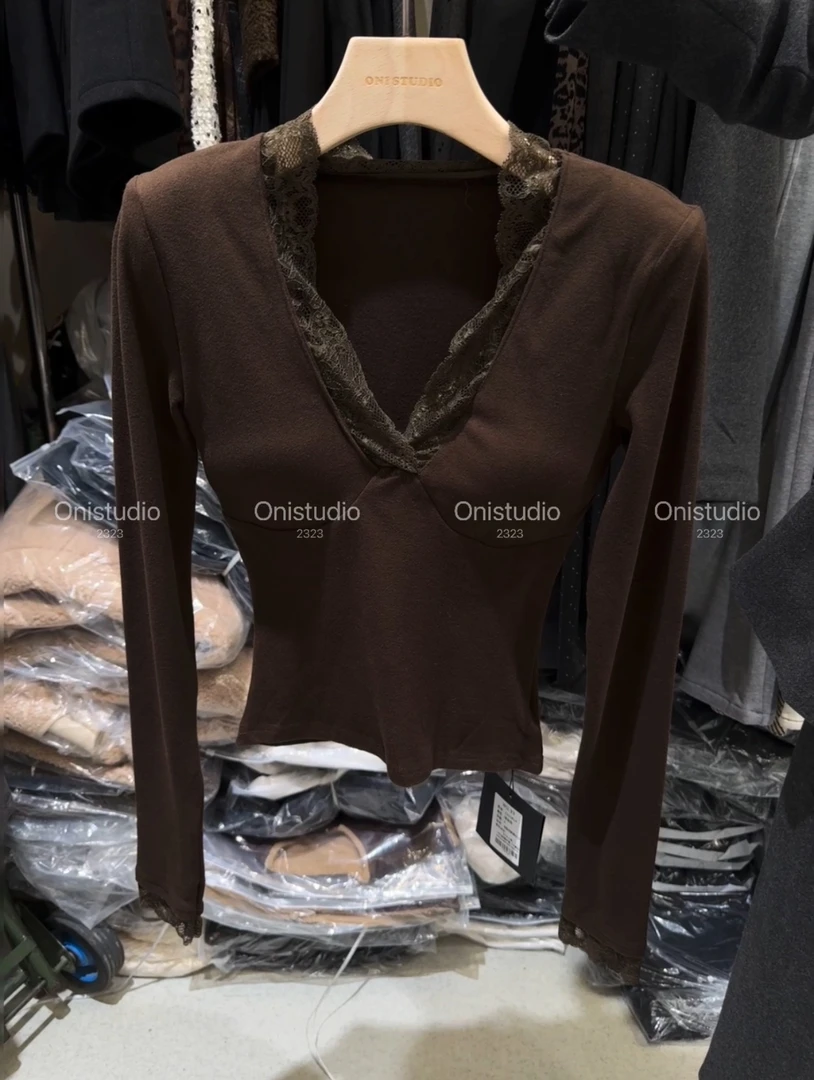 欧尼家百搭修身显瘦蕾丝拼接打底上衣