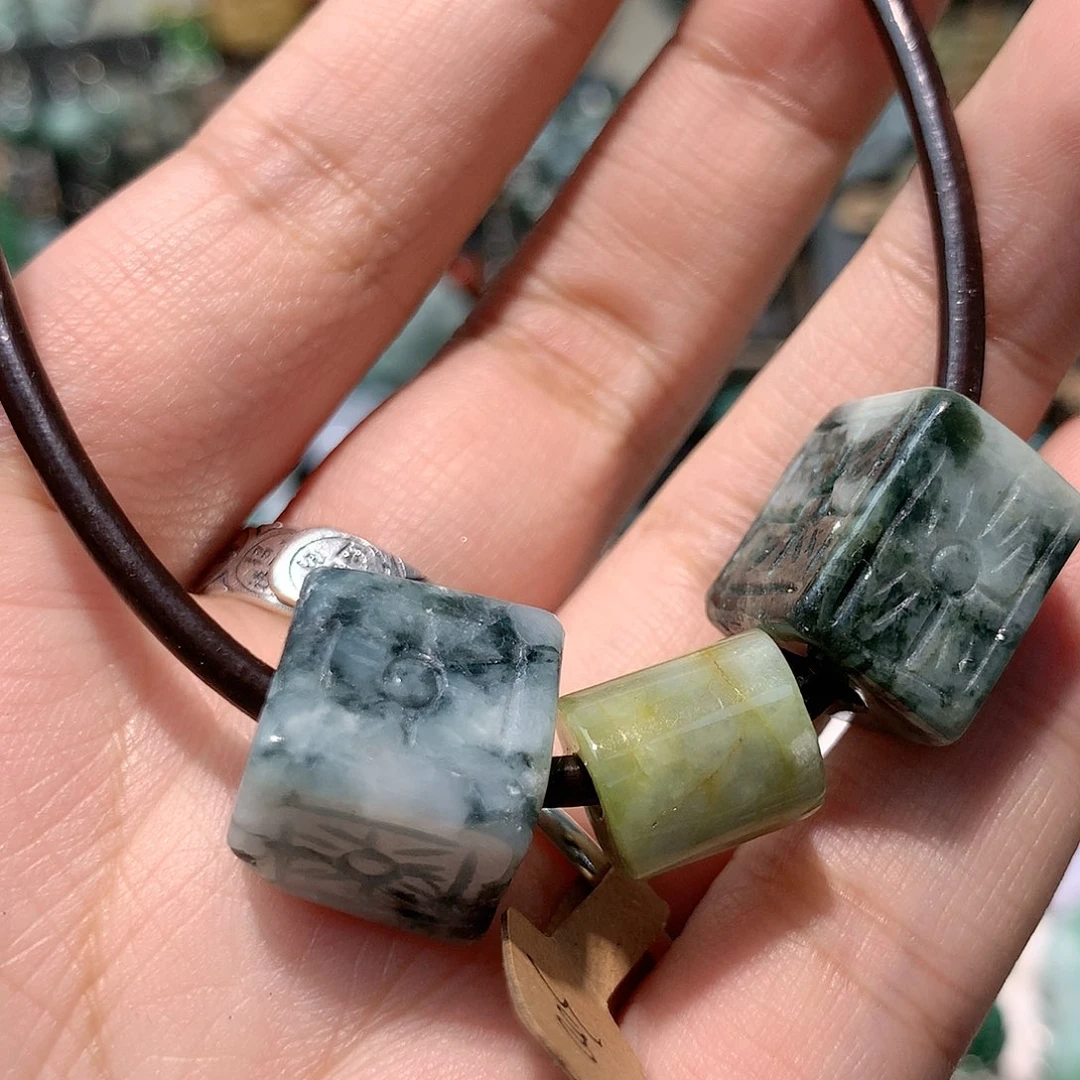 翡翠戒指未镶嵌z炸