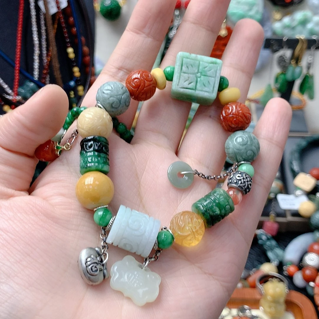 翡翠颈饰未镶嵌ღ****方糖