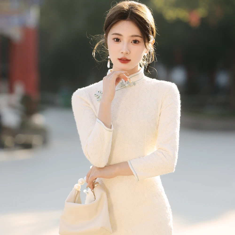 YG-2378  红色旗袍敬酒服2023新款新娘秋冬加厚订婚拜年服新中式