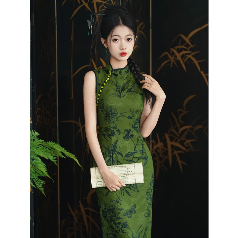 ZG-2830 旗袍绿色2024年夏季新款挂脖优雅改良新中式长款连衣裙